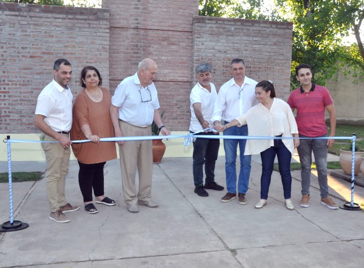 Brinkmann: Inauguraron sanitarios en la rotonda del acceso este