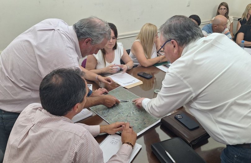 Autoridades departamentales concretaron gestiones en el Ministerio de Obras Públicas