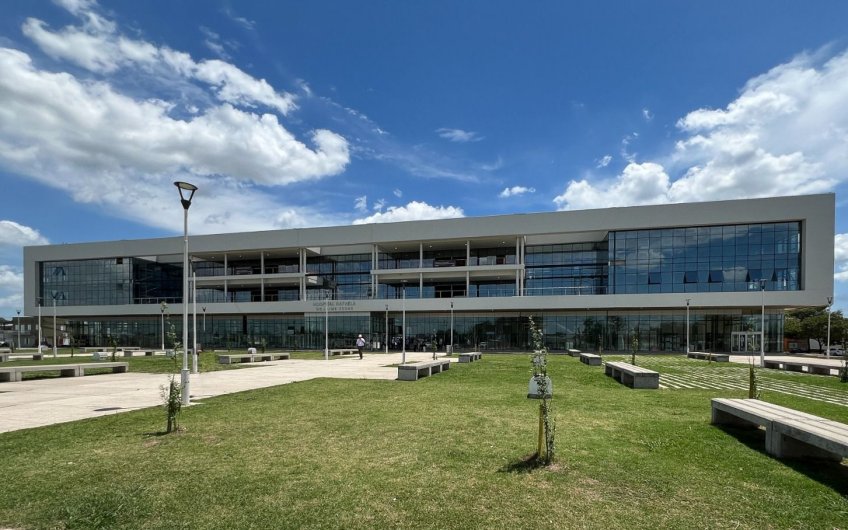 Provincia acelera gestiones para culminar el nuevo Hospital Regional de Rafaela