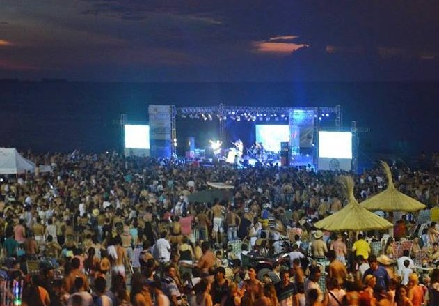 Multitudinaria apertura de la temporada de verano en Miramar