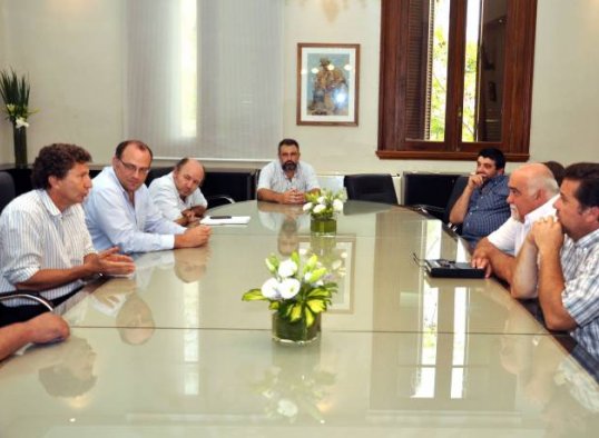 Apla y Atlara se reunieron con el Subsecretario de Lechería
