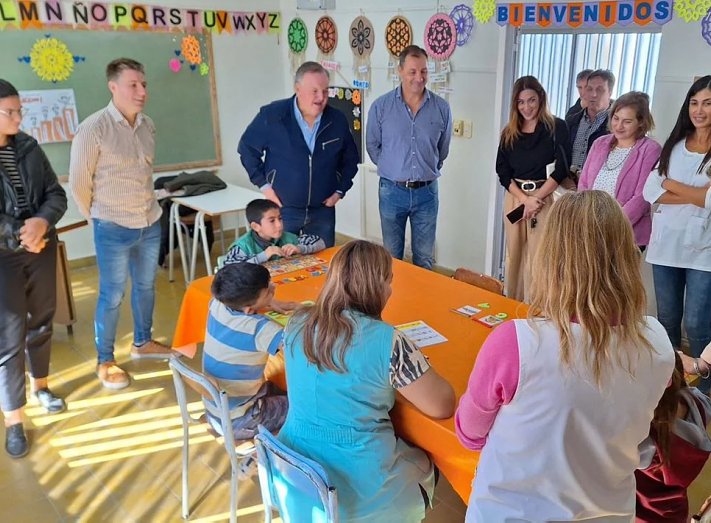 Michlig entregó aportes y equipamiento a instituciones de San Cristóbal