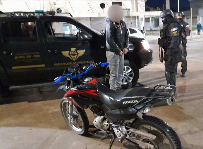 San Francisco: FPA incautó marihuana y una moto en controles preventivos