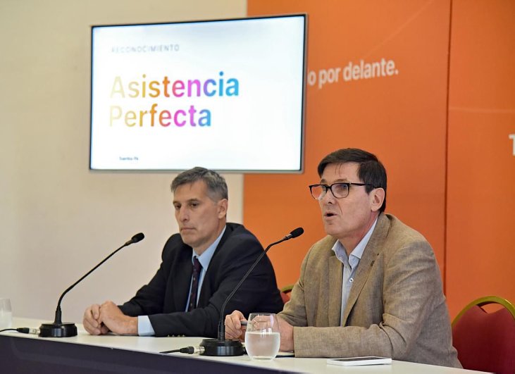 Más de 41 mil docentes de gestión estatal recibieron el premio a la Asistencia Perfecta