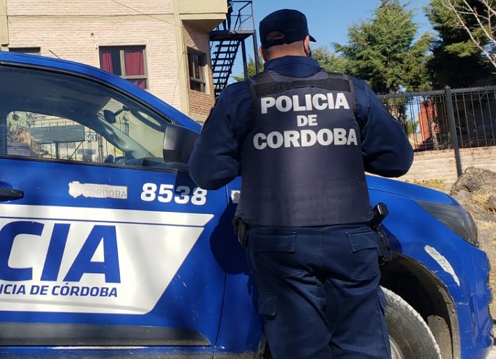 Porteña: Una pareja quedó detenida por sacar elementos de una casa deshabitada