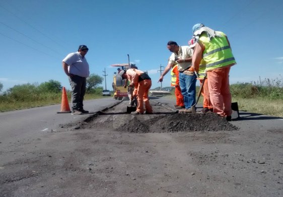 En febrero llamarán a licitación para bachear la ruta 23
