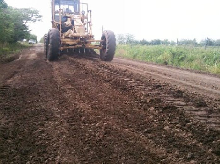 Col. Bossi avanza para concretar el ripiado de la ruta 22