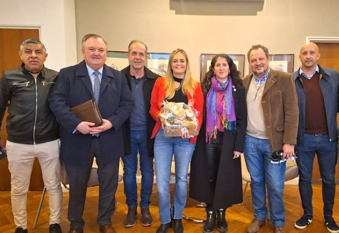 El Ministerio de la Producción apoyará fiestas y eventos populares del departamento