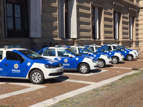 Llegaron otros tres móviles policiales para localidades del departamento