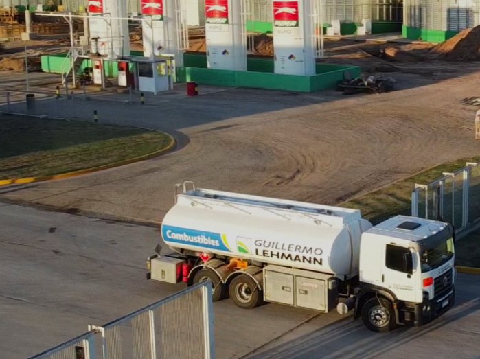 Cooperativa Lehmann llega a Suardi con despacho de combustibles