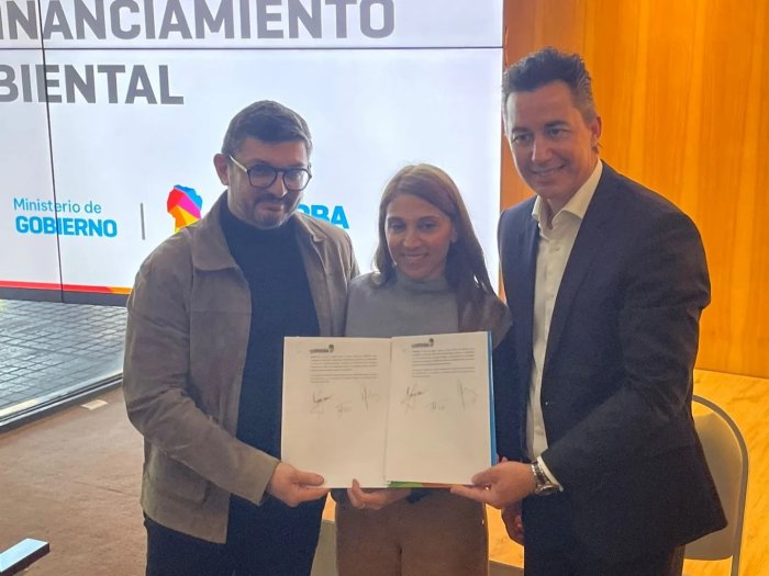 Chipión firmó convenio del 