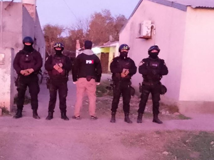 Dos detenidos en Ceres por el robo a una agencia de quiniela