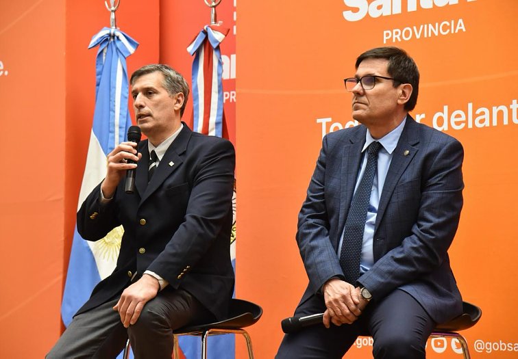 Los docentes cobrarán el aumento salarial pese al paro de AMSAFE