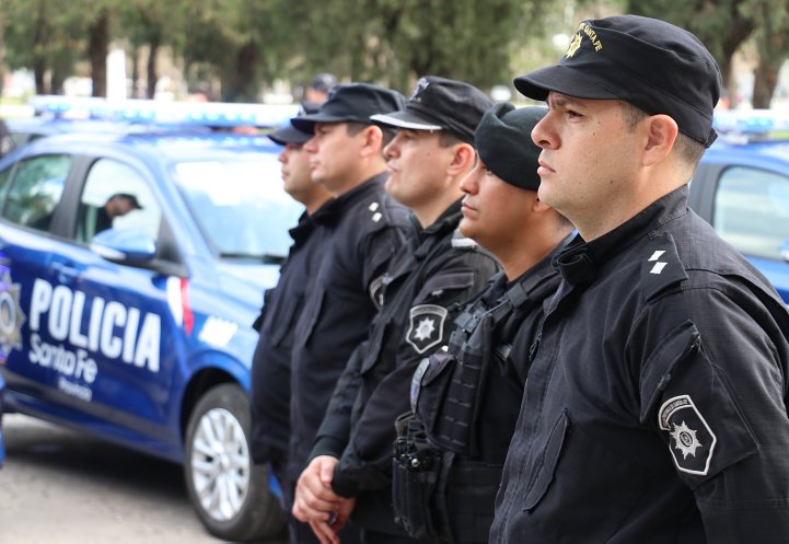 Anunciaron una mejora salarial para la policía de Santa Fe