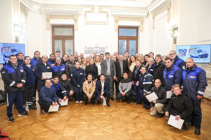 Provincia reconoció a trabajadores de Salud que repararon 129 ambulancias