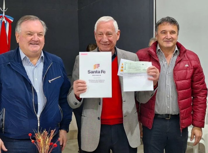 Michlig y González firmaron convenios en Ceres y Suardi recibió más de 80 millones