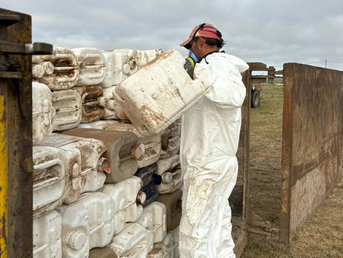 Se recibieron 3000 vacíos de fitosanitarios en la campaña de recolección junto a Campo Limpio