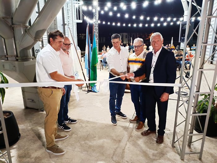 Suardi: Coop. La América inauguró una importante planta de silos