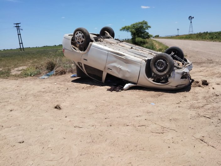 Automovilistas lesionados en cercanías de Villa Trinidad