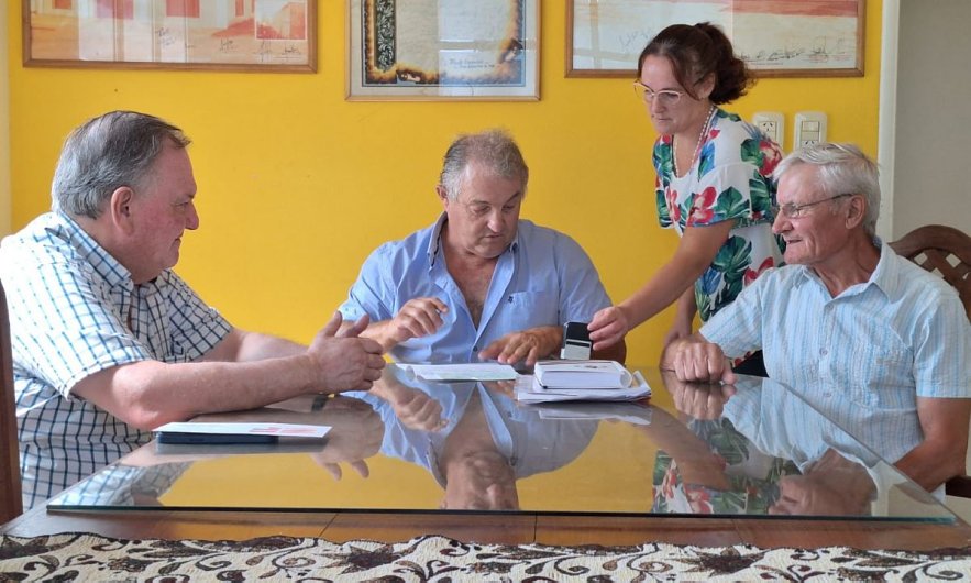 Michlig visitó las Comunas de Monte Oscuridad y Palacios