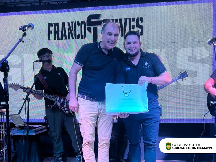 El brinkmanense Franco Tévez abrió su peña en Cosquín