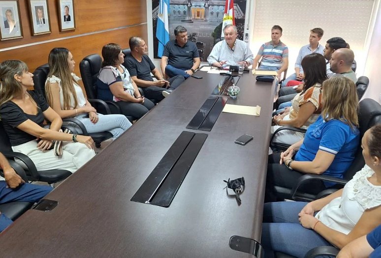 Importante entrega de fondos FANI para instituciones educativas del departamento San Cristóbal