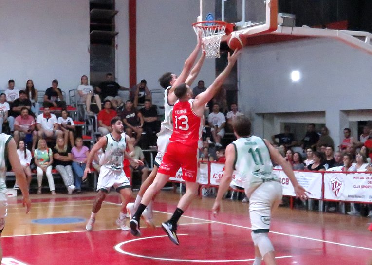 Liga Argentina: Sportivo dió el primer paso en los 4° de final