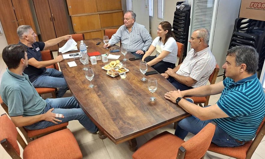 Michlig visitó el frigorífico F.U.S.A. para evaluar obras en favor de la producción regional