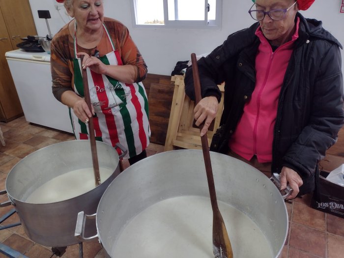 Familia Piemontesa de Suardi realizó gran venta de bagna cauda