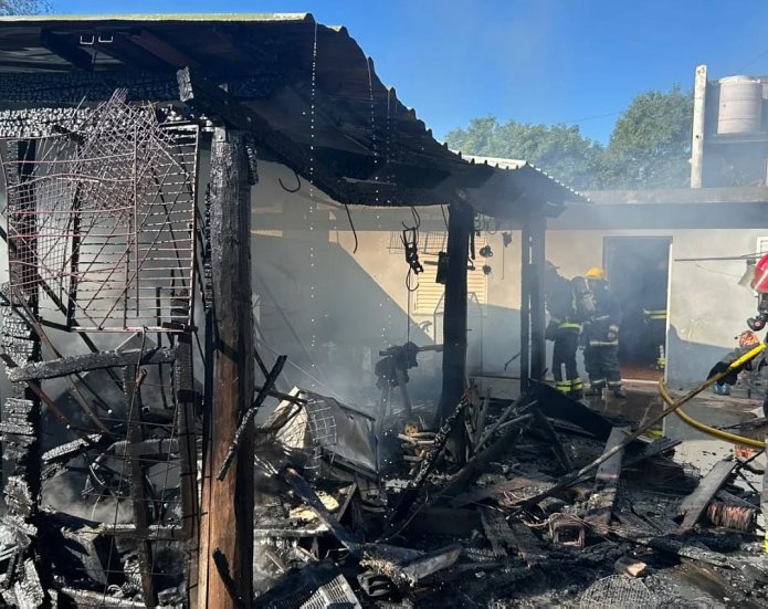 Un incendio destruyó un taller en Brinkmann