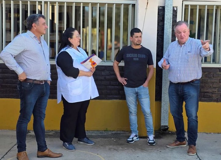 Michlig visitó cinco localidades para acercar numerosos beneficios gubernamentales
