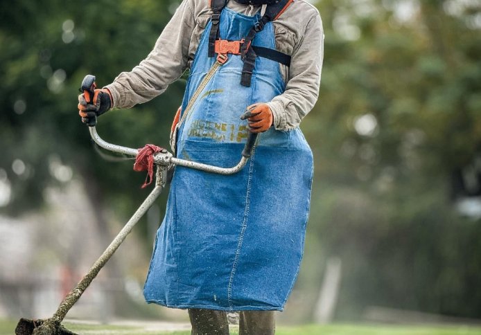 La Municipalidad de Porteña confecciona insumos de trabajo con materiales reciclados