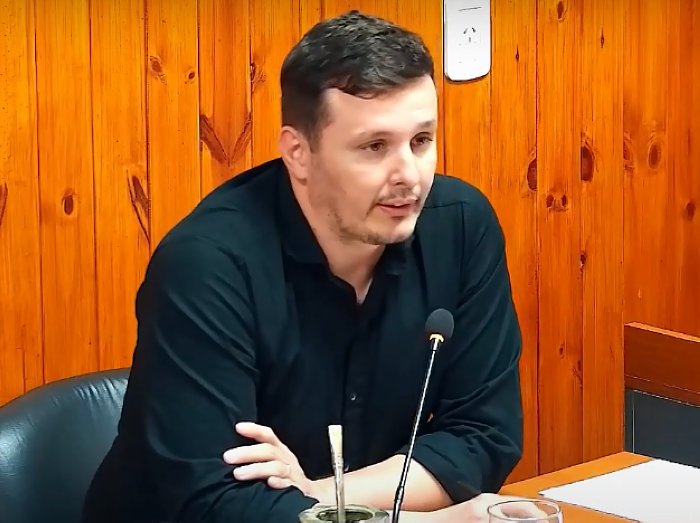 Proyectando Suardi presentó proyecto para la creación de una nueva plaza