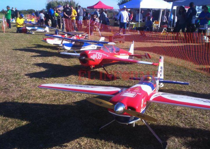 Fin de semana a puro aeromodelismo en Suardi