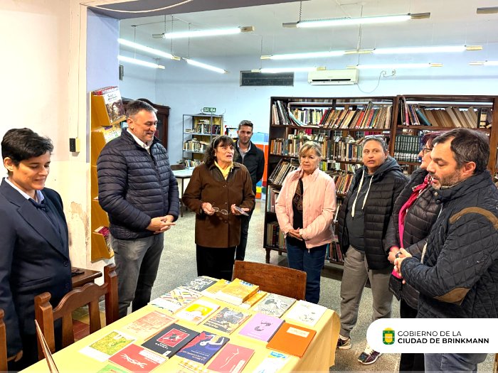 Biblioteca de Brinkmann recibió libros desde la Legislatura cordobesa