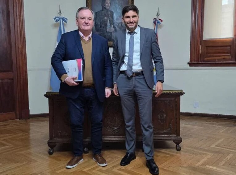 Pullaro se reunió con Michlig y confirmó que estará en el departamento el viernes 13