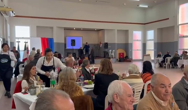 Flia. Piemontesa de Suardi realizó la 3ª Fiesta de la Bagna Cauda