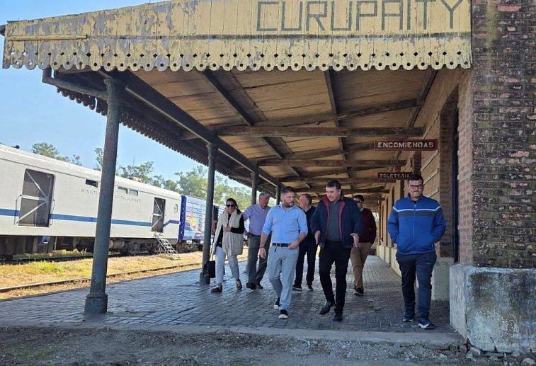 El tren de Capital Humano llegó a Curupaity para acercar servicios a la comunidad