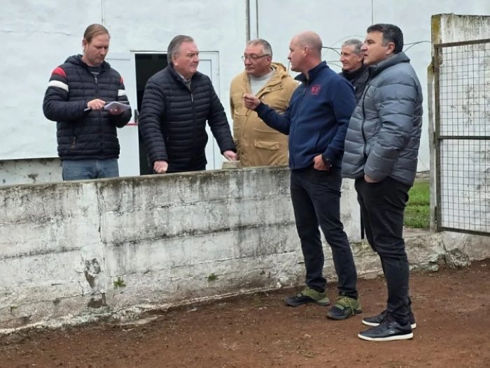 Michlig y González entregaron aportes gubernamentales en Arrufó y Soledad