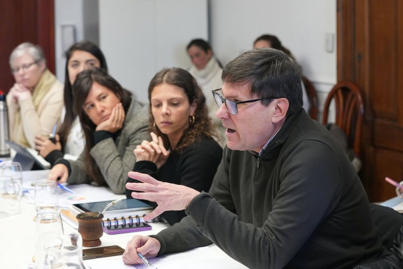 Goity pidió a la Legislatura involucrarse en la alfabetización: “Es un problema que debemos resolver entre todos”