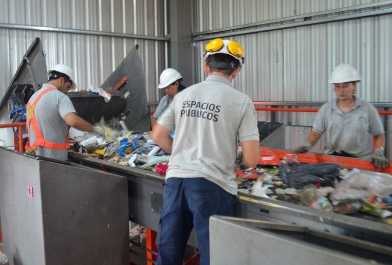 Santa Fe entrega equipamiento para promover la economía circular