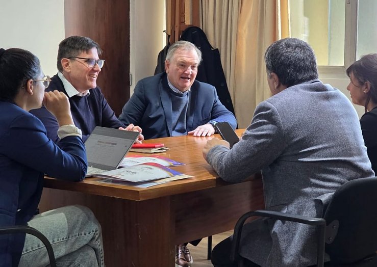 Michlig mantuvo una reunión de trabajo con el Ministro Goity