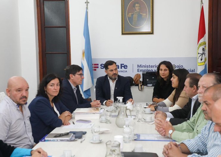 Se reanudan las paritarias y podría haber una oferta semestral