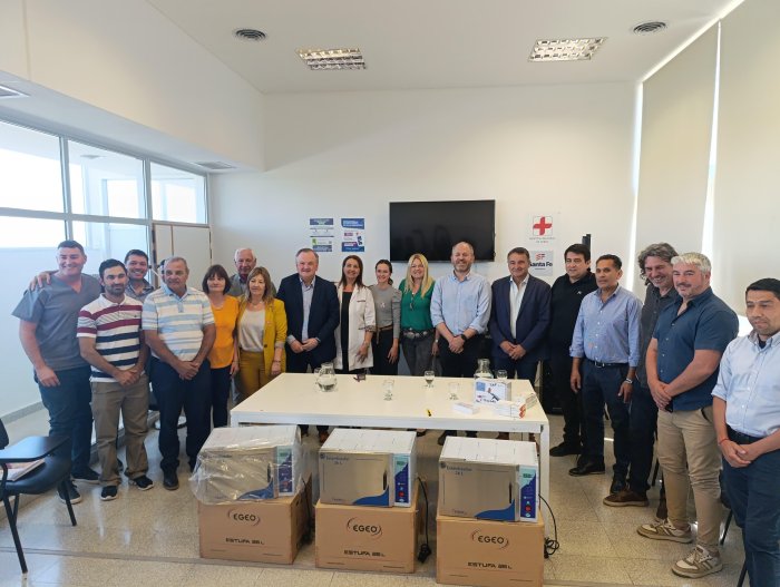 Suardi recibió elementos para el área de odontología del Hospital