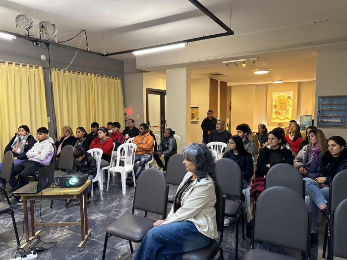 Suardi Educa se presentó para alumnos del CAEBA y el EEMPA