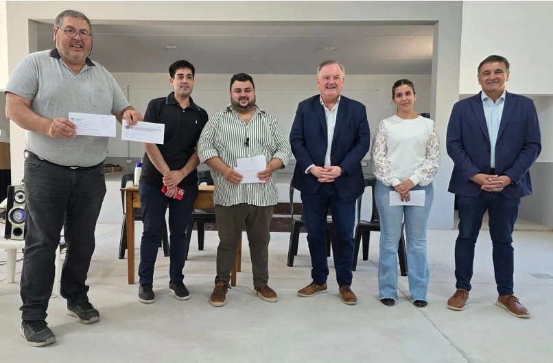 El senador Michlig y el diputado González entregaron fondos y recorrieron instituciones de Soledad 