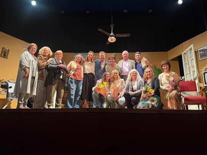 El Teatro Municipal de Suardi presentó con éxito “La Yoli de Lanús”
