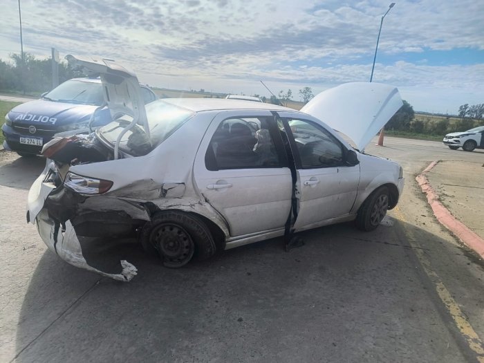 Chocaron dos autos en el acceso sur de Morteros