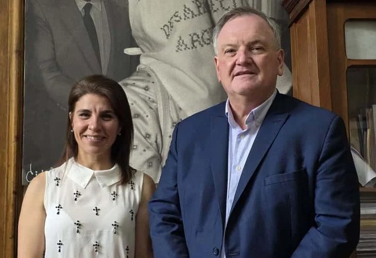 El Senador Michlig recibió a la Pte. Comunal de Hersilia, Silvana Romero, para abordar temas de gestión