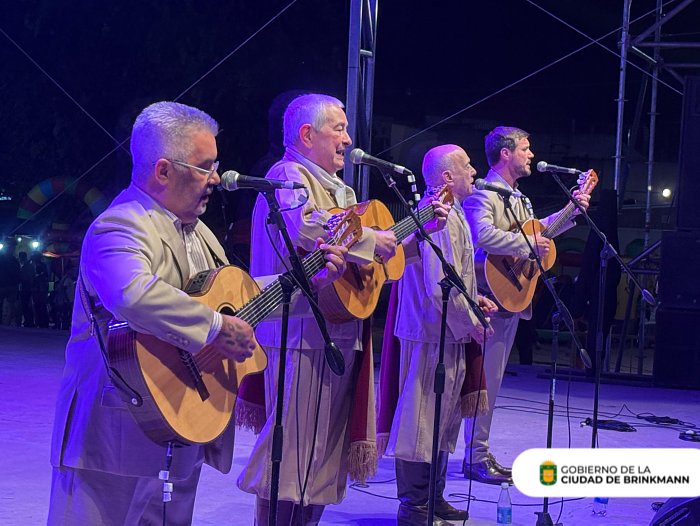 Brinkmann vivió con éxito la primera noche de festival